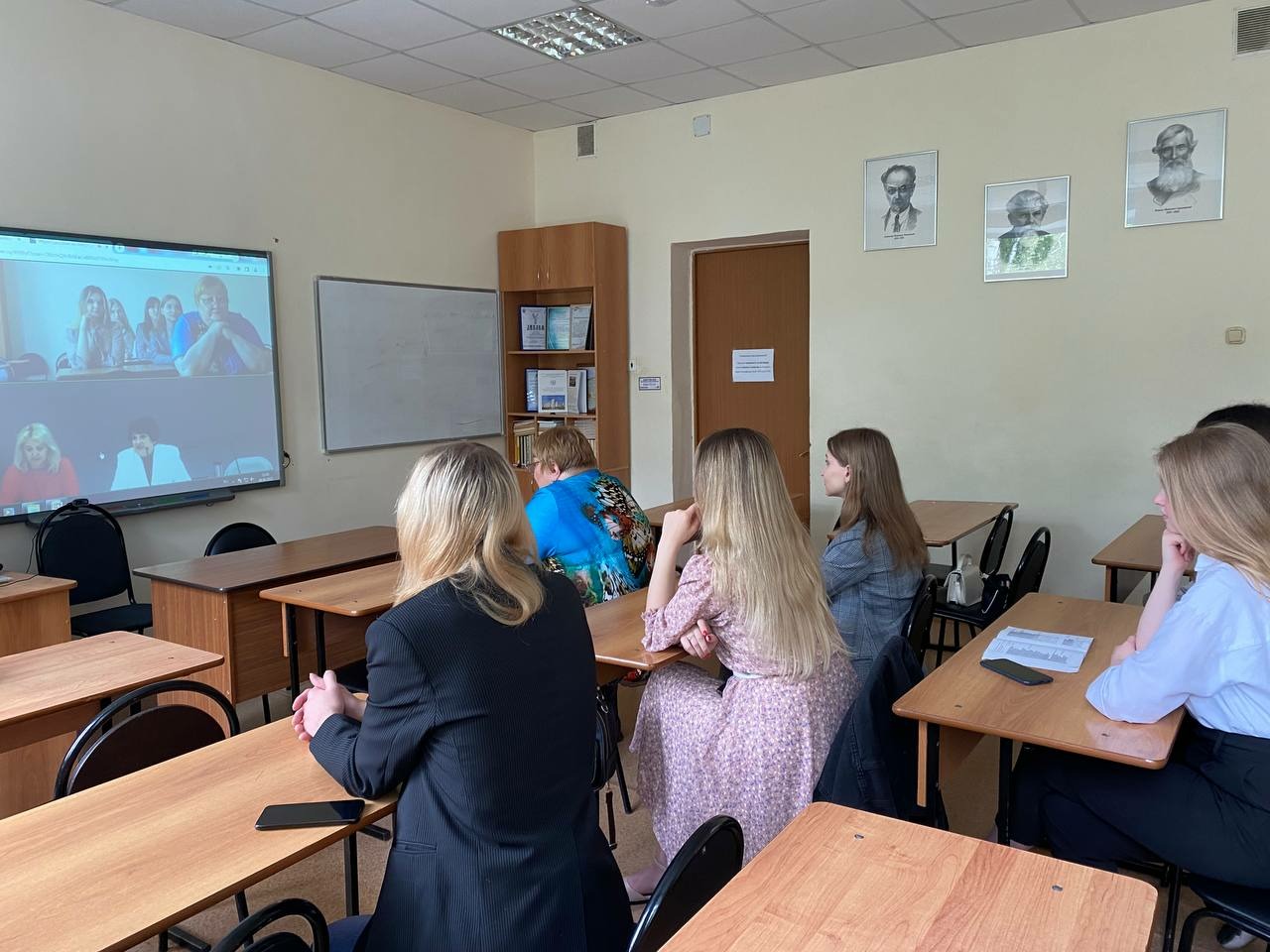 В День русского языка студенты ПГУ и АГУ на брейн-ринге продемонстрировали  эрудицию в знании творчества Пушкина — Пензенский государственный  университет